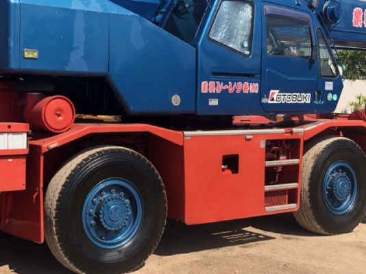 ขายรถเครน TADANO GR250N-1 (ขนาด 25 ตัน) ปี 2007 นำเข้าเองจากญี่ปุ่น สภาพสวยพร้อมใช้งาน มีVDOการทำงานครับ