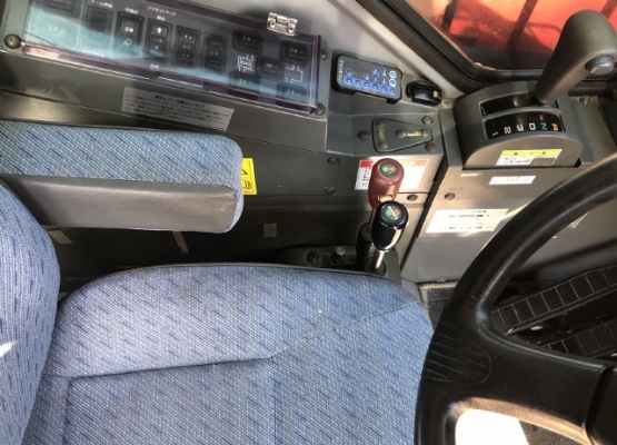 ขายรถเครน TADANO GR250N-1 (ขนาด 25 ตัน) ปี 2007 นำเข้าเองจากญี่ปุ่น สภาพสวยพร้อมใช้งาน มีVDOการทำงานครับ