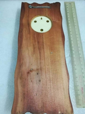 180 บ.ส่งถึงบ้านฟรี โทร 083-2000058 LINE ID: line832923 เครื่องวัดอุณหภูมิ เป็นแบบ แขวนติดผนังกรอบไม้ ช่วงการวัดอุณหภูมิ -30 ถึง 50 Cํ