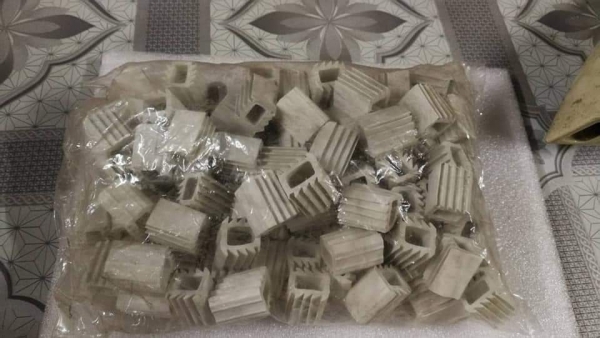 2ถุง  150 บ.ส่งถึงบ้านฟรี โทร 083-2000058 LINE ID: line832923ยางสวมกันกระแทกเป็นยางนิ่ม มีความยืดหยุ่นตัวมีครีบด้านข้าง ช่วยลดแรงกระแทก  1ถุงมี100ชิ้น(มีหลายถุง)