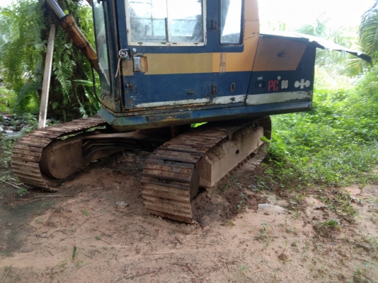 ขายรถแบคโฮ KOMATSU PC60-3 ราคา 220000 ขายรถแบคโฮ KOMATSU PC60-3 ราคา 220000