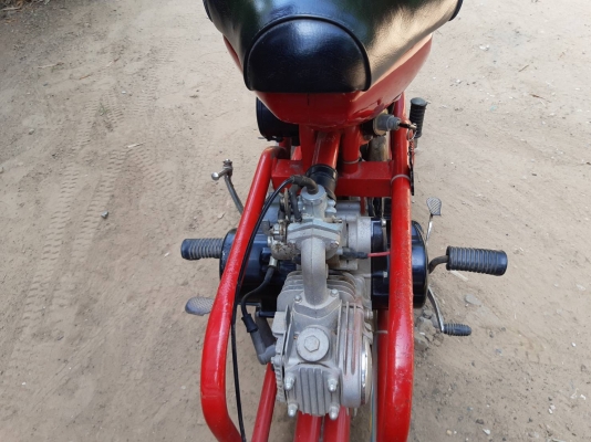 รถสามล้อซาเล้งสภาพสวยเครื่องดีแน่นสตาดมือไฟติดทุกจุดสนใจสอบถามมาคับ