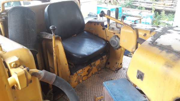 ขายรถดันดิน KOMATSU D85A-12 (D8) นำเข้าจากญี่ปุ่น สภาพสวยพร้อมใช้ 084-5424150