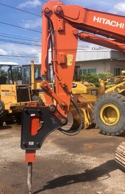 ขายรถขุด HITACHI ZX75US-3 ปี 2010 หัวกระแทก นำเข้าเองจากญี่ปุ่น สภาพพร้อมใช้ มีVDOการทำงานครับ