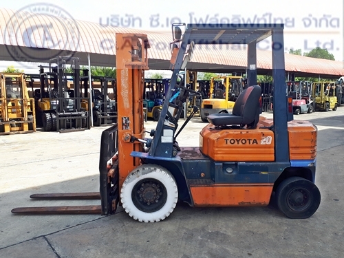 ขาย รถโฟล์คลิฟท์ TOYOTA รุ่น 5-FD20