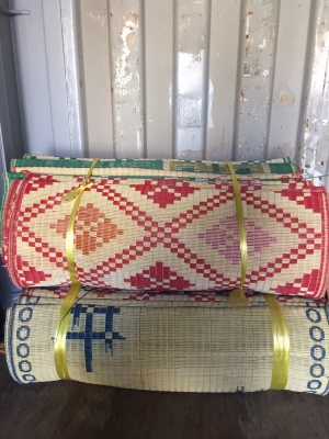 ขายเหมา เสื่อ พลาสติก PP ผืนละ 19 บาท มีความยาว หลายขนาด มีจำนวนมาก ขายเหมา เสื่อ พลาสติก PP ผืนละ 19 บาท มีความยาว หลายขนาด มีจำนวนมาก