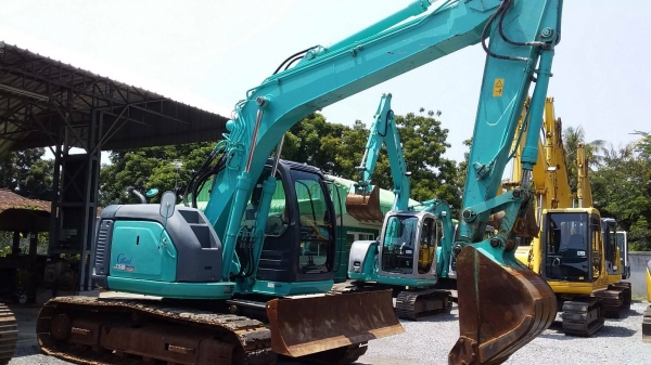 ต้องการขายรถขุดยี่ห้อkobelco-Sk135Sr-1 รถนอกนำเข้าจากญี่ปุ่น