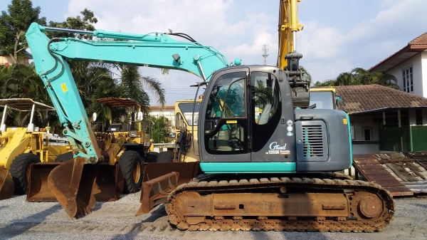 ต้องการขายรถขุดยี่ห้อkobelco-Sk135Sr-1 รถนอกนำเข้าจากญี่ปุ่น
