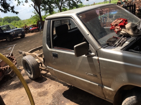 ขายชุดล้อหน้า มิชู L200 พร้อมใช้งาน 3600บาท ขายชุดล้อหน้า มิชู L200 พร้อมใช้งาน 3600บาท