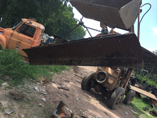 ขายแยกอะไหล่ รถเกรด ราคาถูก ขายแยกอะไหล่ รถเกรด ราคาถูก