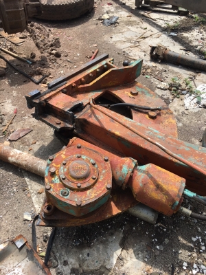 ขายแยกอะไหล่ รถเกรด ราคาถูก ขายแยกอะไหล่ รถเกรด ราคาถูก