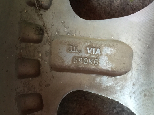 ขายล้อ 15x8 ออฟ 20 4รู100 พร้อมยาง ขายล้อ 15x8 ออฟ 20 4รู100 พร้อมยาง