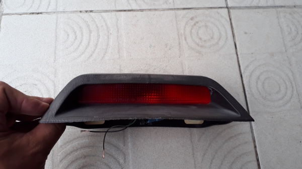 ไฟเบรคหลังดวงที่สาม TOYOTA AE100 AE101 สีน้ำตาลดำ ไฟเบรคหลังดวงที่สาม TOYOTA AE100 AE101 สีน้ำตาลดำ