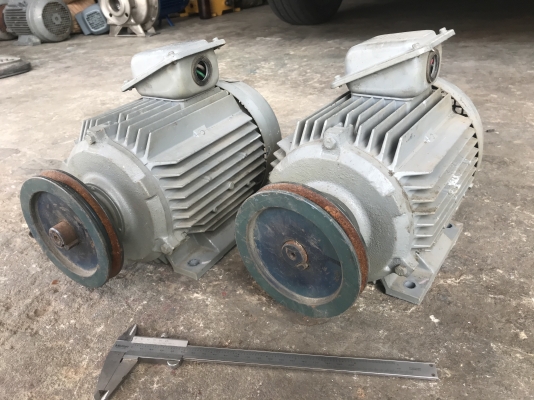 ขายมอเตอร์ไฟฟ้า Hitachi 2HP. 1450rpm. 380V สภาพสวย หมุนนิ่ม พร้อมใช้งาน มี 2 ตัวครับ ราคาตัวละ 2,400 บาท