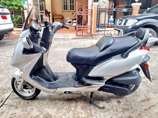 ขายบิ๊กสกูตเตอร์ KYMCO 250