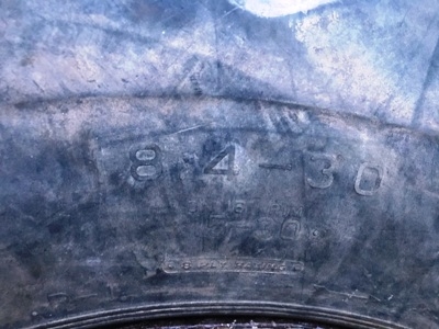 ขายล้อหลังใส่รถไถฟอร์ด 1 คู่ ยางพร้อมล้อกระทะขอบ18.4-30