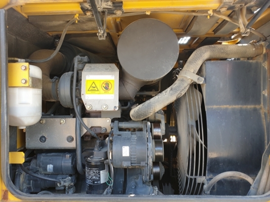 ขายรถตักล้อยาง ยี่ห้อ KOMATSU WA100-3 นำเข้าจากญี่ปุ่นแท้ 100\% สภาพสวย ไม่เคยใช้งานในไทย