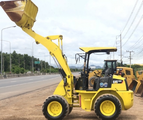 ขายรถตักล้อยาง CAT 903B (เทียบเท่า WA50) แขนยาวพิเศษ นำเข้าเองจากญี่ปุ่น สภาพพร้อมใช้ มีVDOการทำงานครับ