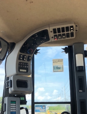 ขายรถตักล้อยาง CAT 962H นำเข้าเองจากญี่ปุ่น สภาพสวยพร้อมใช้ มีVDOการทำงานครับ ขายรถตักล้อยาง CAT 962H นำเข้าเองจากญี่ปุ่น สภาพสวยพร้อมใช้ มีVDOการทำงานครับ