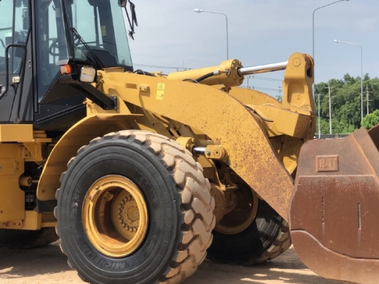 ขายรถตักล้อยาง CAT 962H นำเข้าเองจากญี่ปุ่น สภาพสวยพร้อมใช้ มีVDOการทำงานครับ ขายรถตักล้อยาง CAT 962H นำเข้าเองจากญี่ปุ่น สภาพสวยพร้อมใช้ มีVDOการทำงานครับ