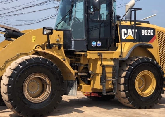 ขายรถตักล้อยาง CAT 962K ปี 2015 นำเข้าเองจากญี่ปุ่น สภาพสวยพร้อมใช้งาน มีVDOการทำงานครับ ขายรถตักล้อยาง CAT 962K ปี 2015 นำเข้าเองจากญี่ปุ่น สภาพสวยพร้อมใช้งาน มีVDOการทำงานครับ