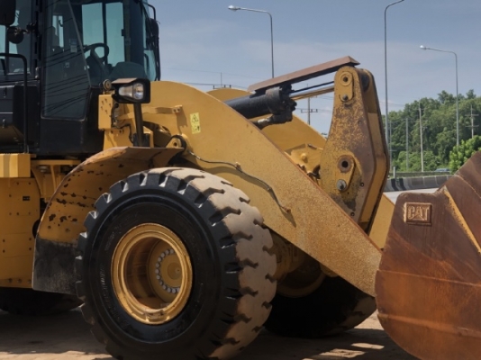ขายรถตักล้อยาง CAT 962K ปี 2015 นำเข้าเองจากญี่ปุ่น สภาพสวยพร้อมใช้งาน มีVDOการทำงานครับ ขายรถตักล้อยาง CAT 962K ปี 2015 นำเข้าเองจากญี่ปุ่น สภาพสวยพร้อมใช้งาน มีVDOการทำงานครับ