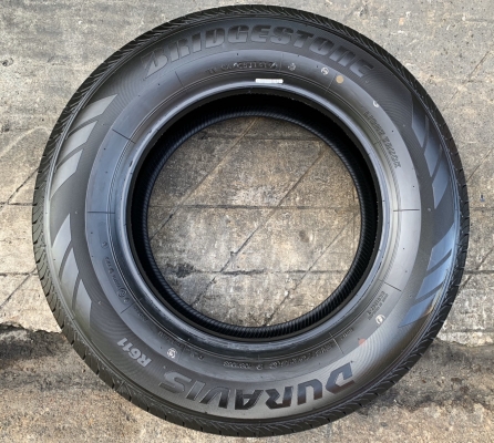 ยางใหม่ป้ายแดง 215-70-16 Bridgestone ปี 19 ตุ่มอลัง เส้นสีจัดจ้าน ยางใหม่ป้ายแดง 215-70-16 Bridgestone ปี 19 ตุ่มอลัง เส้นสีจัดจ้าน
