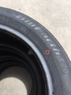 ขายยางถอดป้ายแดง GOODYEAR EFFICIENTGRIP 265/50R20 ปี19 - เส้นสีตุ่มครบ สภาพเหมือนใหม่ - ราคาชุดละ 18 ขายยางถอดป้ายแดง GOODYEAR EFFICIENTGRIP 265/50R20 ปี19 - เส้นสีตุ่มครบ สภาพเหมือนใหม่ - ราคาชุดละ 18