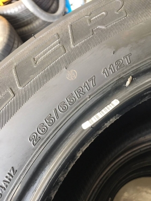 ขายยางมือสอง BRIDGESTONE DUELER 684II 265/65R17 ปลายปี18 - ราคาชุดละ 10,500 บาท ขายยางมือสอง BRIDGESTONE DUELER 684II 265/65R17 ปลายปี18 - ราคาชุดละ 10,500 บาท