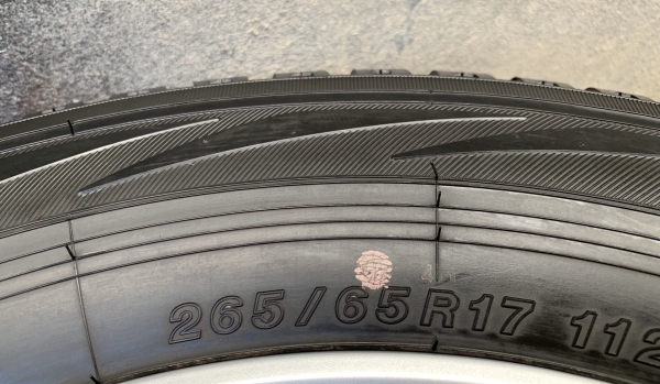 ล้อแม็ก Toyota Revo ขอบ 17 พร้อมยาง 265-65-17 Yokohama ปี 15 ล้อแม็ก Toyota Revo ขอบ 17 พร้อมยาง 265-65-17 Yokohama ปี 15