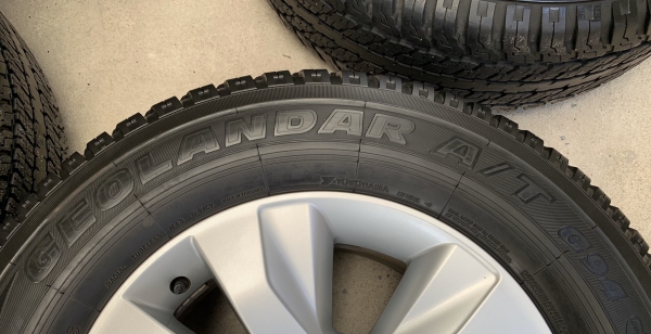 ล้อแม็ก Toyota Revo ขอบ 17 พร้อมยาง 265-65-17 Yokohama ปี 15 ล้อแม็ก Toyota Revo ขอบ 17 พร้อมยาง 265-65-17 Yokohama ปี 15