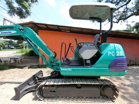 ขายรถขุดแบคโฮ KOMATSU PC25-7 ขนาดPc25 รถเก่านอกแท้100\% คอลโทนสั้น เครื่องแน่น ระบบไว รถพร้อมใช้งาน เอกสารใบอินวอยครบ          ????ราคา 350,000 ต่อรองได้???? ☎ติดต่อ 096-3268553 (สถิตย์พันธ์) ????ID LINE 0963268553 ร้านรุ่งเจริญแทรกเตอร์ อำเภอพระพุทธบาท จั