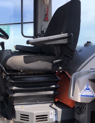 ขายรถตักล้อยาง HITACHI ZW150 (เทียบเท่า WA270-6) ปี 2013 นำเข้าเองจากญี่ปุ่น สวยพร้อมใช้ มีVDOการทำงานครับ