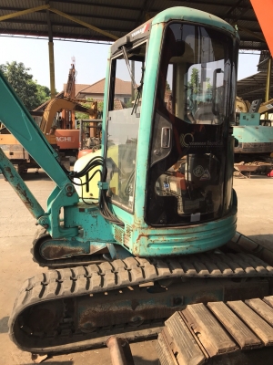 ลมเย็นๆหน้าหนาวมันทรมาน  ใกล้หน้าหนาวแล้วหารถมีเก๋ง ไว้กันลมหนาวกันลม  มีหลายตัวให้เลือกครับ  ราคา  59-60ครับ