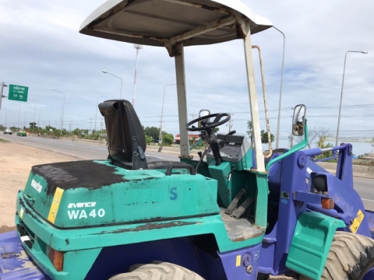 ขายรถตักล้อยาง KOMATSU WA40-3E นำเข้าเองจากญี่ปุ่น สภาพสวยพร้อมใช้ มีVDOการทำงานครับ ขายรถตักล้อยาง KOMATSU WA40-3E นำเข้าเองจากญี่ปุ่น สภาพสวยพร้อมใช้ มีVDOการทำงานครับ