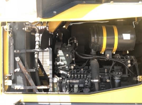 ขายรถตักล้อยาง KOMATSU WA320-5 นำเข้าเองจากญี่ปุ่น สภาพสวยพร้อมใช้ มีVDOการทำงานครับ ขายรถตักล้อยาง KOMATSU WA320-5 นำเข้าเองจากญี่ปุ่น สภาพสวยพร้อมใช้ มีVDOการทำงานครับ