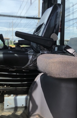 ขายรถตักล้อยาง KOMATSU WA320-5 นำเข้าเองจากญี่ปุ่น สภาพสวยพร้อมใช้ มีVDOการทำงานครับ ขายรถตักล้อยาง KOMATSU WA320-5 นำเข้าเองจากญี่ปุ่น สภาพสวยพร้อมใช้ มีVDOการทำงานครับ