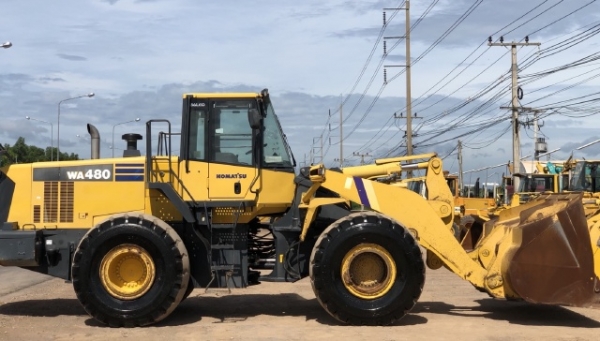 ขายรถตักล้อยาง KOMATSU WA480-6 นำเข้าเองจากญี่ปุ่น สภาพสวยพร้อมใช้ มีVDOการทำงานครับ