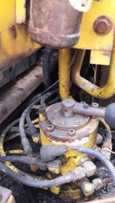 KOBELCO SK60-1 (Mark3) เครื่องยนต์ ISUZU -4JB1 จำนวน 4 สูบ คอนโทรลน้ำมัน, ปั๊มนิ้ว, แทรคเหล็ก, มีลายหัวเจาะ รถเดิมๆเก่านอก มีเอกสาร ยังไม่เคยผ่านการใช้งานในเมืองไทย