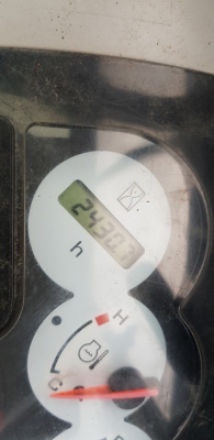 รถขุดโคมัสสุPC40MR2