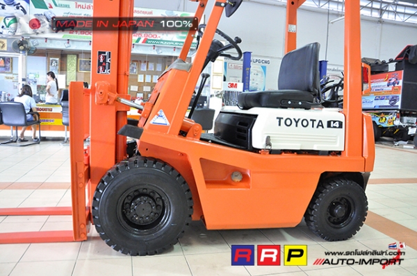 ขายรถโฟล์คลิฟท์มือสอง TOYOTA รุ่น 4FGL14-42943 นำเข้าจากประเทศญี่ปุ่น 100\% ไม่เคยใช้งานในไทย