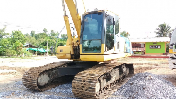 ขาย 1,790,000 KOMATSU pc 200LC-8 MO บูมยาวแท้ยาว 18 ม. ไฟฟ้าครบ เครื่องดี ปั้มแรง เอวแน่น ช่วงล่างเต็ม รถสวยพร้อมใช้ เอกสารเล่มทะเบียน รถอยู่ พิษณุโลก 090-772-3710 090-772-3708