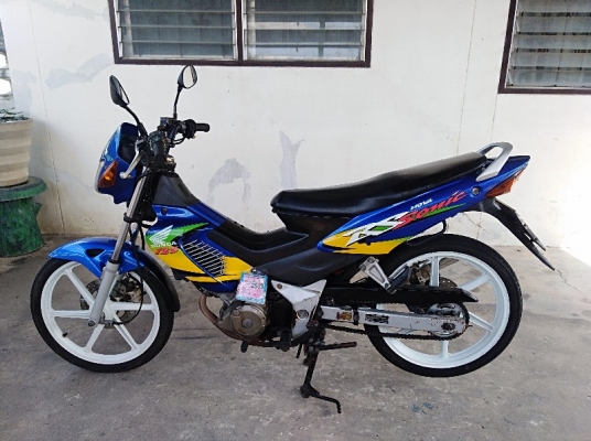 ขายHonda​ Sonic ส​ตาร์ทมือ ล้อแม็ก