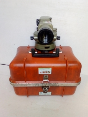 กล้องระดับ PENTAX รุ่น AL-2สภาพ90\%ผลิตญี่ปุ่นเเท้ๆกำลังขยาย32 เท่า พร้อมคาริเบตออกใบเซอร์ MADE IN J กล้องระดับ PENTAX รุ่น AL-2สภาพ90\%ผลิตญี่ปุ่นเเท้ๆกำลังขยาย32 เท่า พร้อมคาริเบตออกใบเซอร์ MADE IN J