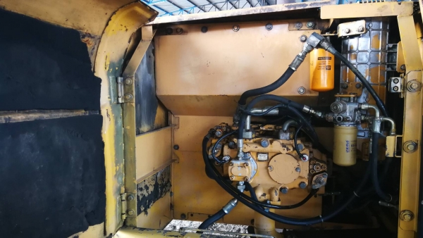 Caterpillar 320C Japan ระบบไฟฟ้าเต็ม ช่วงล่างดี  สวยเต็มตามรุ่นเอกสารเล่ม ราคา 1150000 (โทร) 0817410515