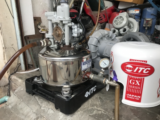 ขายปั๊มน้ำอัตโนมัติ Hitachi 150W เบิกถังสแตนเลสของใหม่และฝาครอบใหม่ สภาพดีมาก หมุนนิ่ม ตรวจเช็คแรงดันเรียบร้อย ไม่มีรั่วซึม พร้อมใช้งาน ราคา 3,300 บาทพร้อมส่ง