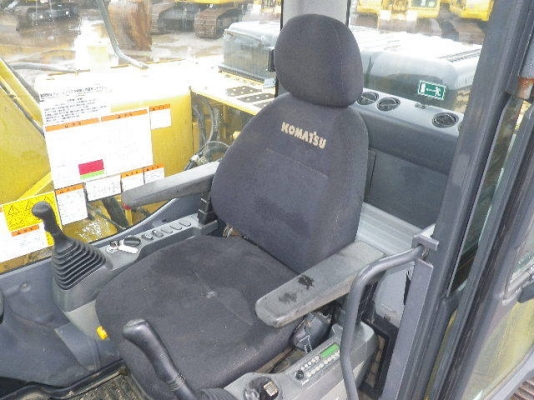 ขายรถขุดนำเข้าจากประเทศญี่ปุ่น komatsu pc120-8 แทรกว้าง 70cm  สนใจติดต่อสอบถาม 0923309229 อีด