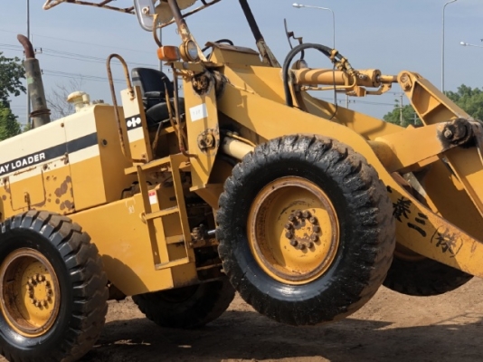 ขายรถตักล้อยาง KOMATSU 510 แขนยาวพิเศษ กรองเดี่ยว นำเข้าเองจากญี่ปุ่น สภาพสวยพร้อม มีVDOการทำงานครับ