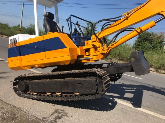 komatsu pc30-6สภาพดีเก่าญี่ปุ่น มีใบอินวอยไม่เคยใช้ในไทย