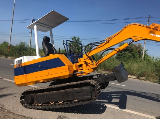 komatsu pc30-6สภาพดีเก่าญี่ปุ่น มีใบอินวอยไม่เคยใช้ในไทย